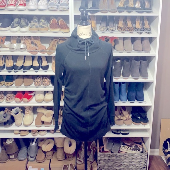 My go to maternity sweatshirt - Picture 2 of 5